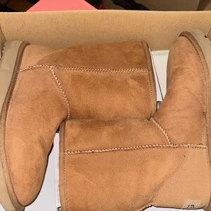 Ugg classic short